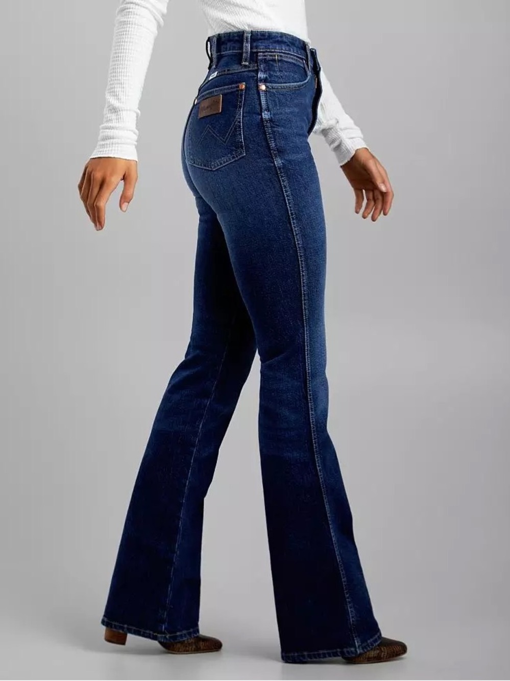 Wrangler Westward High-Rise Boot Jeans - unworn